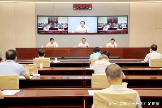 美记：黄蜂对科比·怀特出任球队的主力控卫感到满意